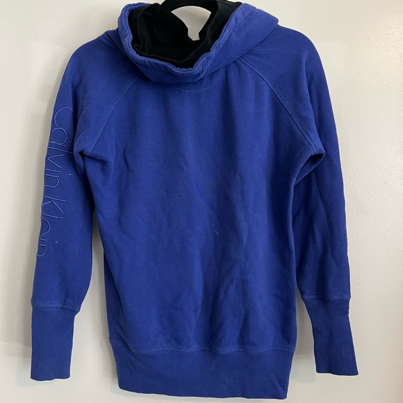 SOLD -Calvin Klein Performance Turtleneck Sweater with Thumb Hole - Picture 6 of 6